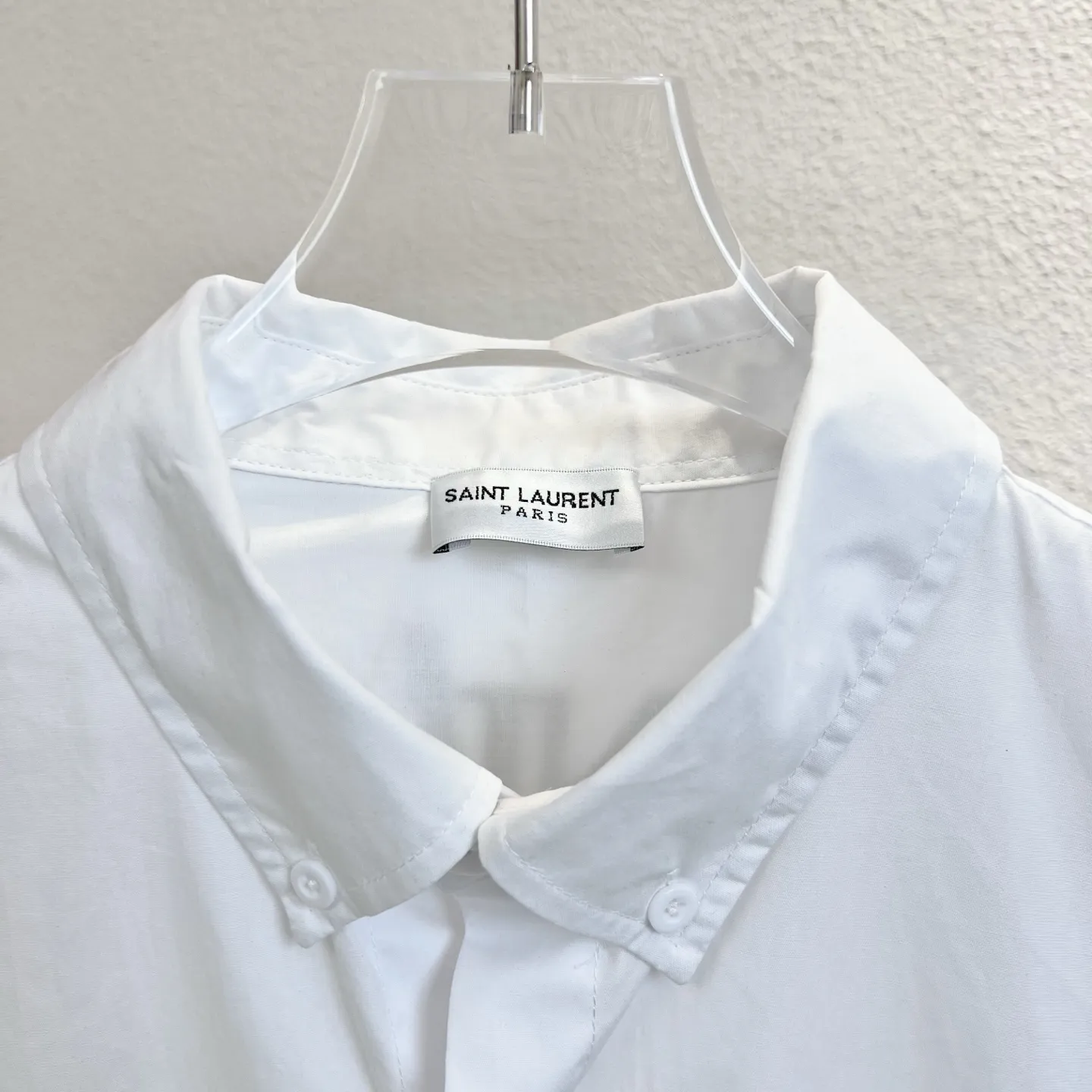 💰230 Model number The upper body is soft and comfortable, extremely delicate, and feels solid, smooth and soft. It has the characteristics of non-wrinkling fabric and an invincible feel. Perfect details. Size: S-XL